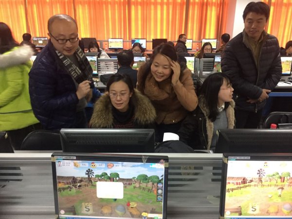 姚碧锋院长引导学员开展《认知创业》教学互动